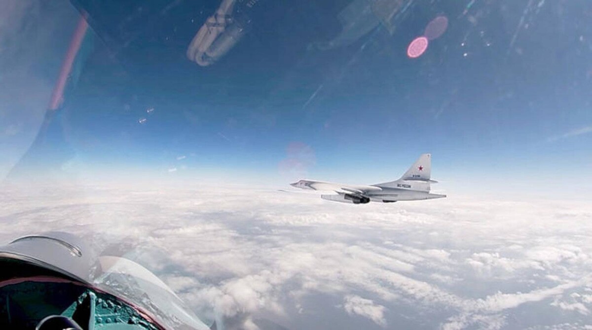 Российский самолет нарушил воздушное пространство Швеции