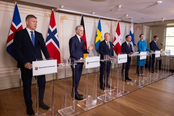 Шведский парламент одобряет контроверзионное соглашение о обороне с Соединенными Штатами