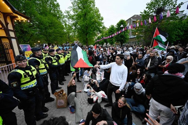 Тысячи протестуют в Мальмё против участия Израиля в Евровидении